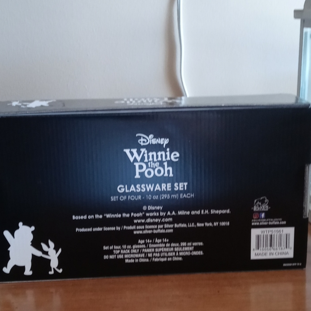 Winnie the Pooh glass - Picture 2 of 2